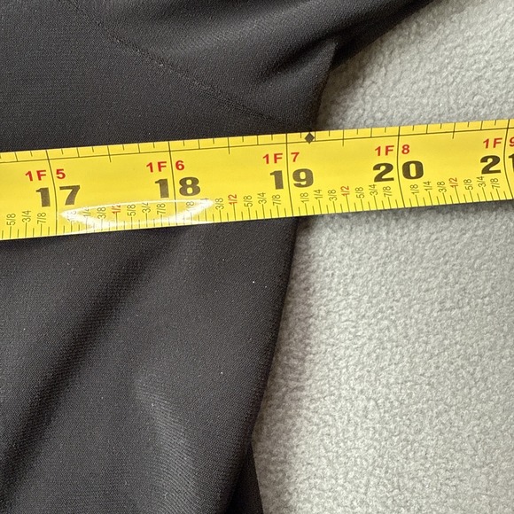 Sympli Turtleneck Womens 10 Black Jersey Long Sleeve Stretch Canadian Made Top - Picture 7 of 9